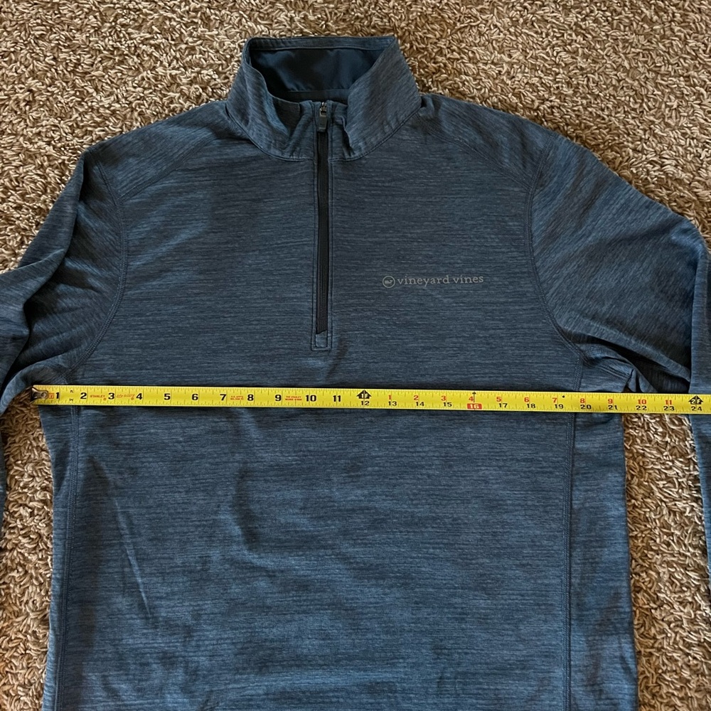 Vineyard Vines Men's Quarter Zip Top - Picture 8 of 10